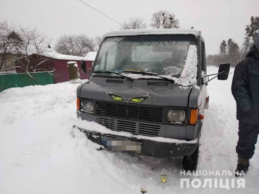 Поліція розслідує обставини автопригод, в яких травмувались двоє пішоходів