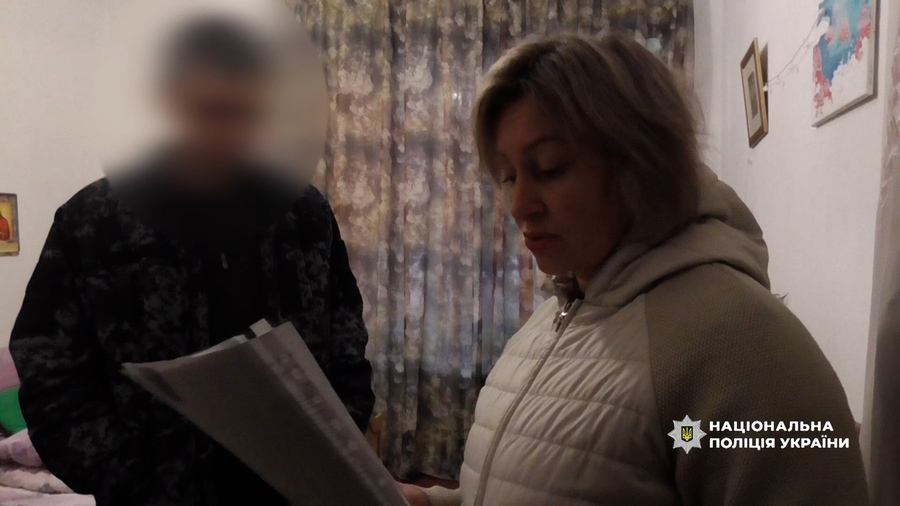 У Вінниці шахрай викрав майже мільйон гривень у матері загиблого військового