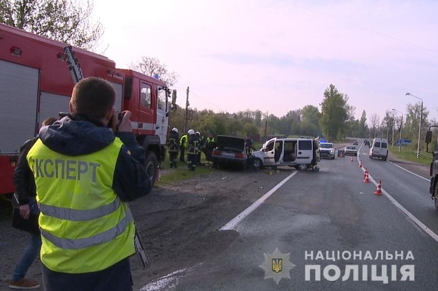 В Козятинському районі через зіткнення двох авто загинуло четверо людей