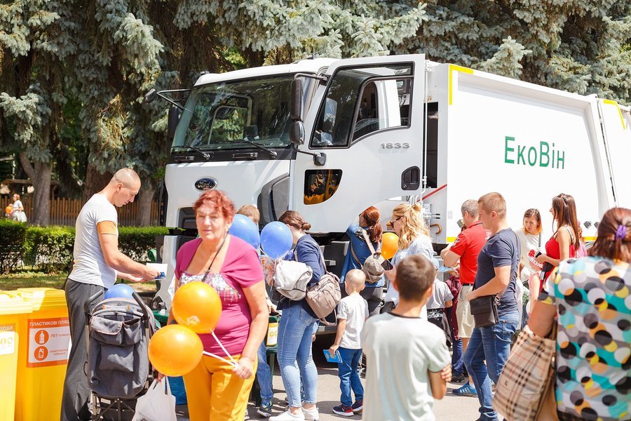 Минулих вихідних Фонтанна площа в парку перетворилась на "Місто професій"