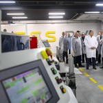 Петро Порошенко відвідав у Вінниці  новий завод - перше українське підприємство, яке запустило промислове виробництво сонячних панелей