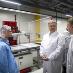 Петро Порошенко відвідав у Вінниці  новий завод - перше українське підприємство, яке запустило промислове виробництво сонячних панелей