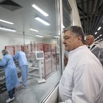 Петро Порошенко відвідав у Вінниці  новий завод - перше українське підприємство, яке запустило промислове виробництво сонячних панелей