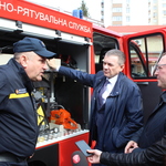 Бійцям ДСНС подарували нову пожежно-рятувальну техніку 
