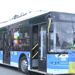 Незвичайний транспорт курсував містом у День Перемоги
