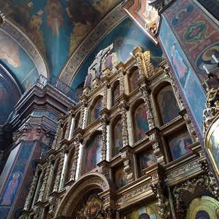 Залишатись дома під час Великодня:  святкування Паски по-новому